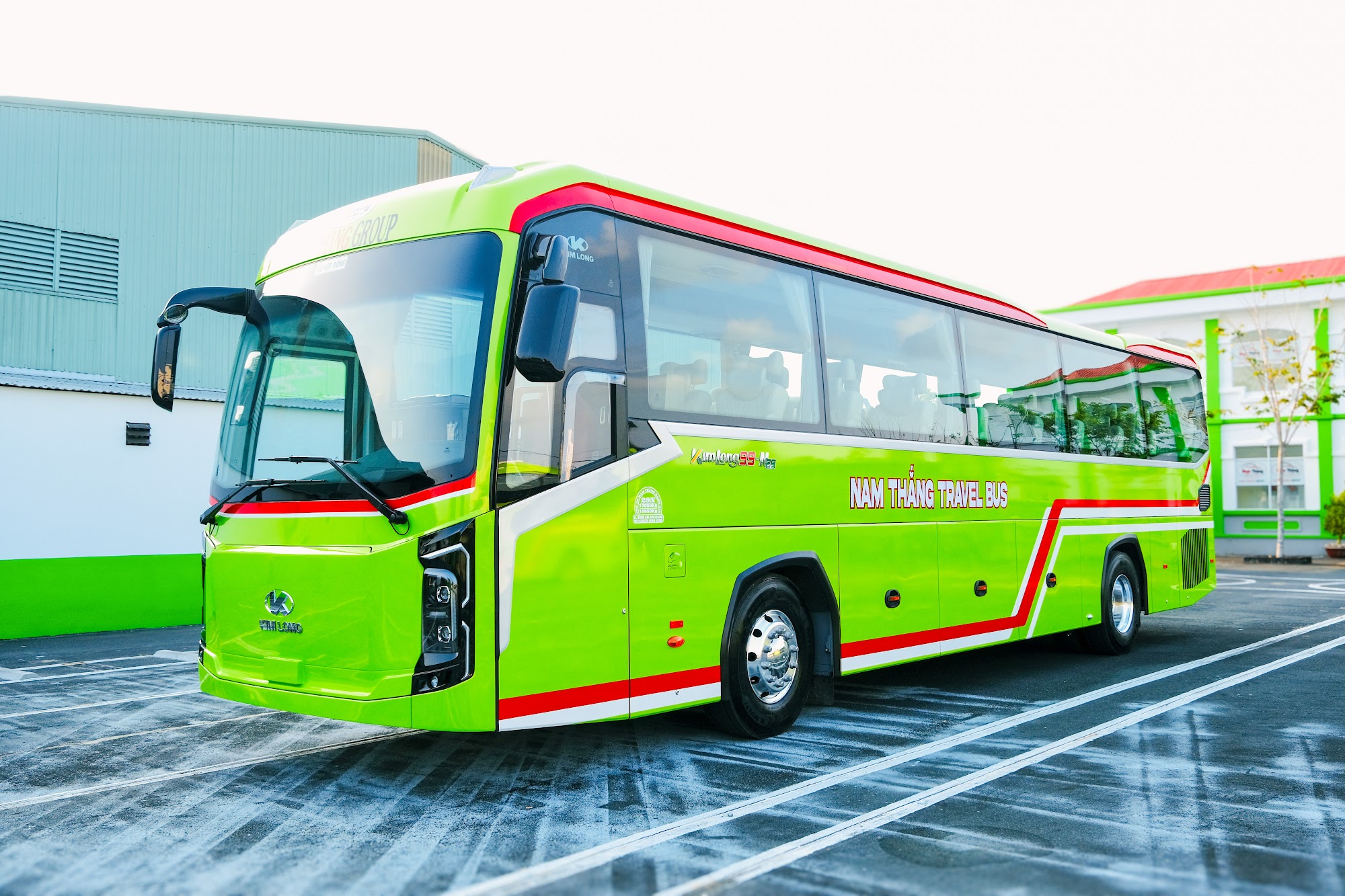 Nam Thắng Limousine 29 chỗ
