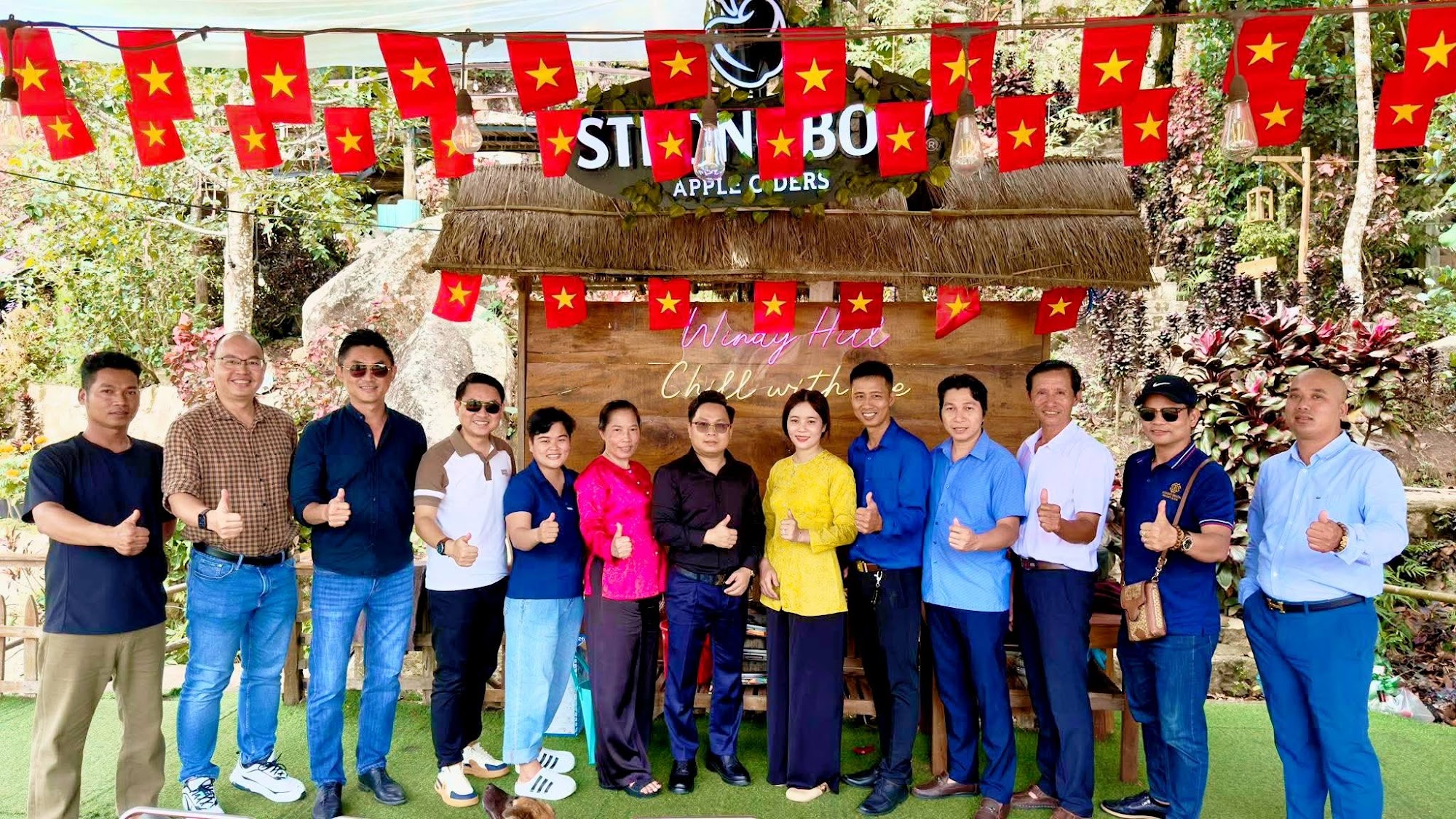 Nhóm bạn đi chơi